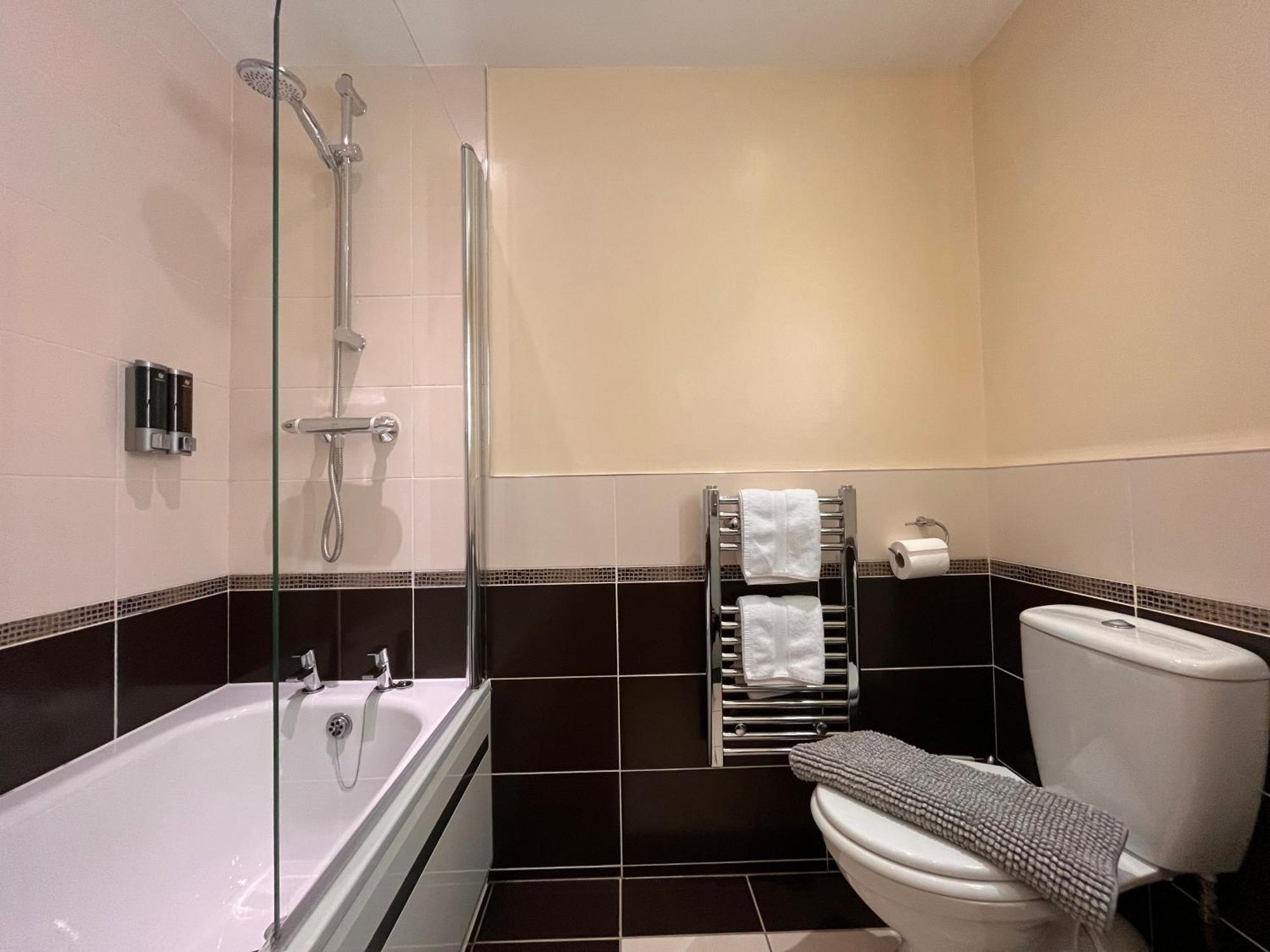 Bowness Bay Suites (Adults Only) 외부 사진
