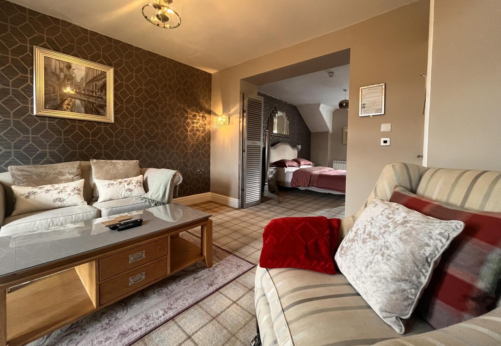 Bowness Bay Suites (Adults Only) 외부 사진