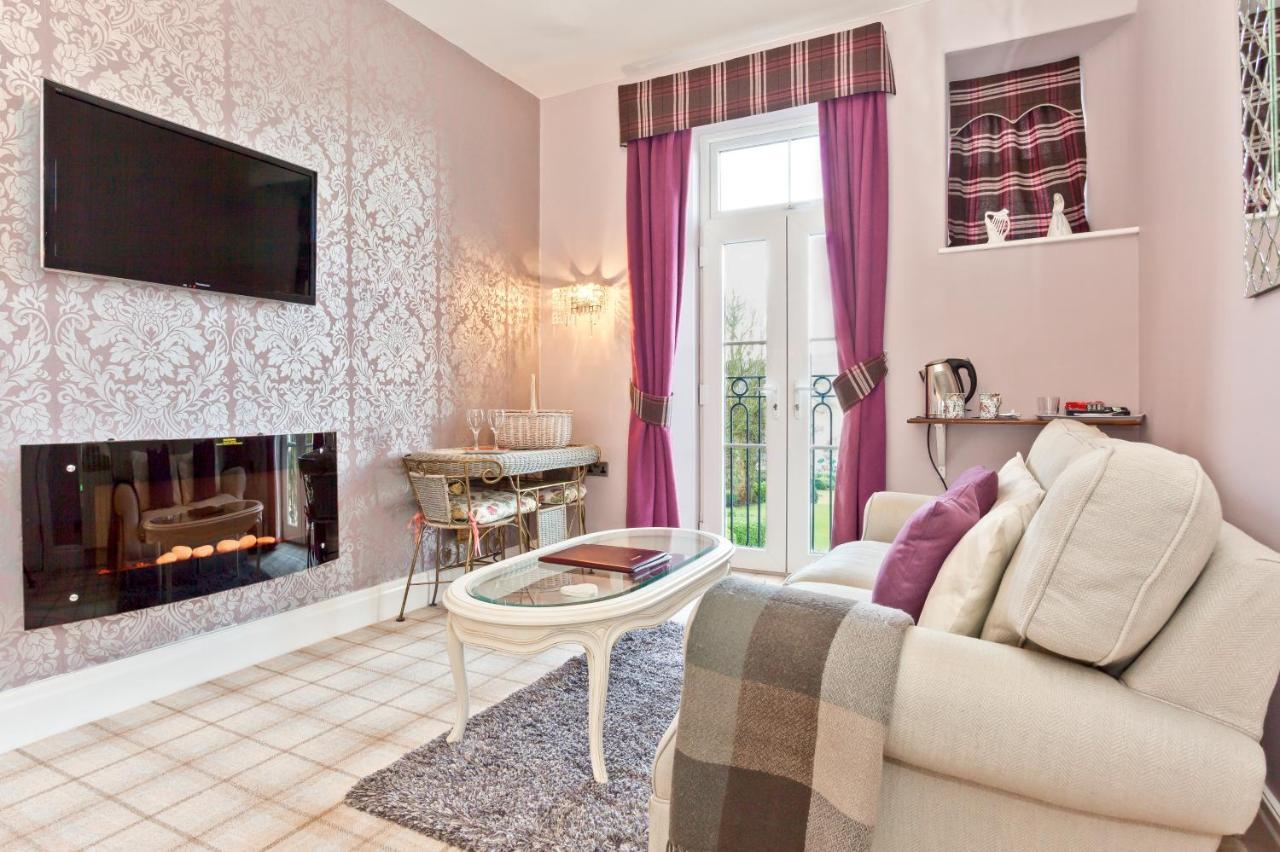 Bowness Bay Suites (Adults Only) 외부 사진