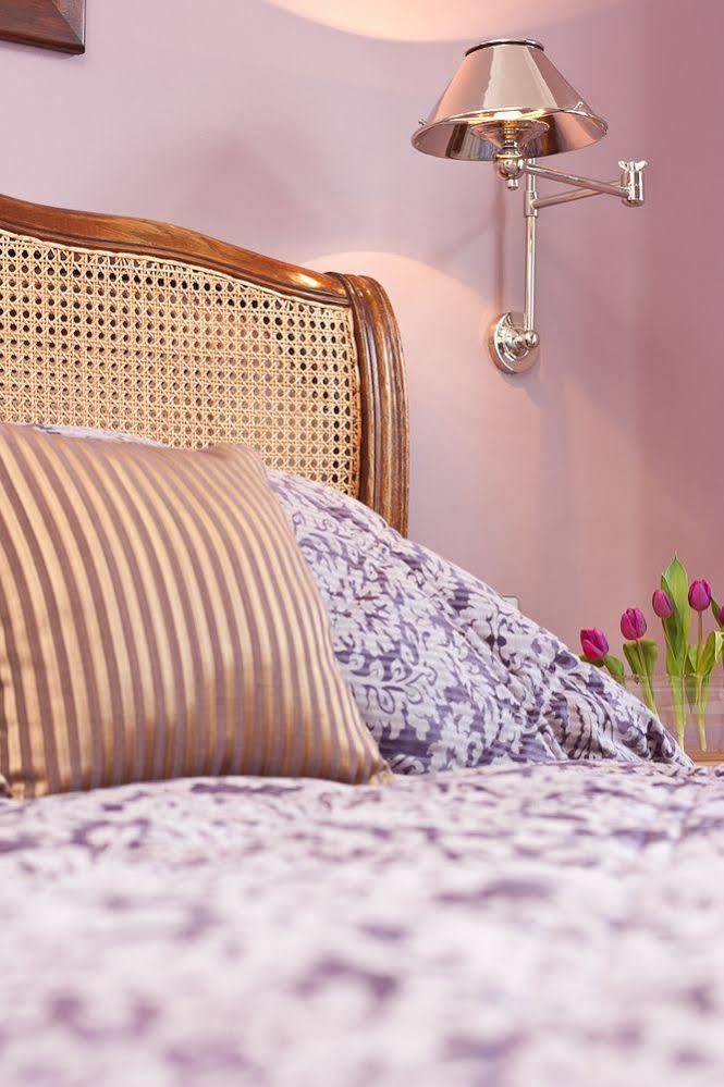Bowness Bay Suites (Adults Only) 외부 사진