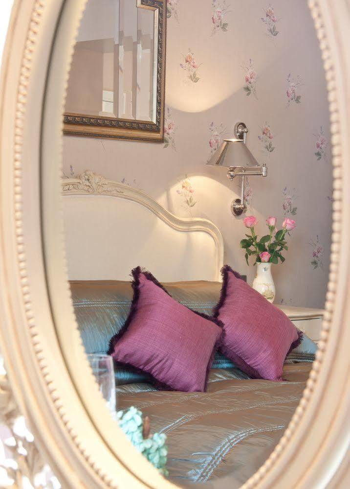 Bowness Bay Suites (Adults Only) 외부 사진