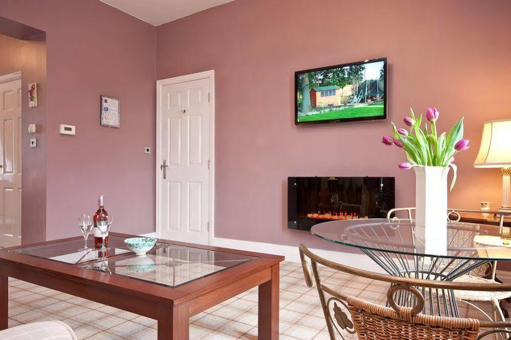 Bowness Bay Suites (Adults Only) 외부 사진